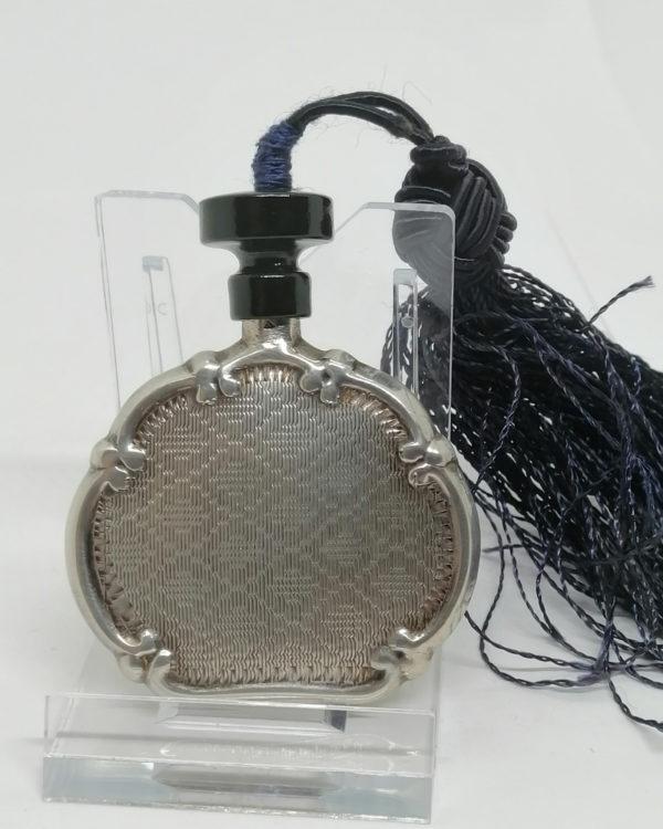 Flacon à parfum de poche, argent massif et son pompon, vers 1930. – Image 2