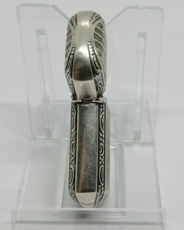 Vinaigrette ou diffuseur à parfum, argent massif, décor fleurettes et frise, 1880-1900. – Image 3