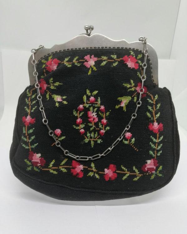 Sac de soirée en broderie décor floral, et monture argent massif, décor d'animaux. – Image 2