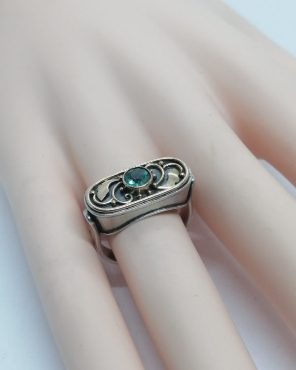 Bague argent et or, avec tourmaline verte naturelle, 1920. – Image 5