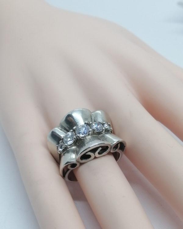 Bague argent, gros modèle typé, d'époque 1920-25, Art Déco. – Image 6