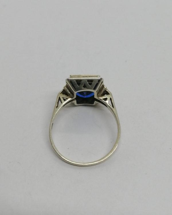Bague argent, de forme rectangulaire pierre bleu de synthèse, 1930. – Image 4