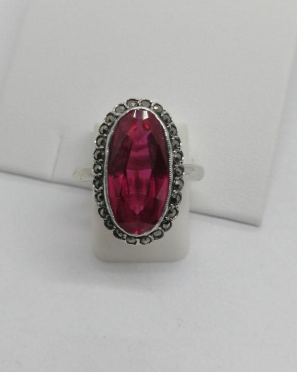 Bague argent, ovale avec rubis de synthèse, pavage de marcasites, 1925. – Image 2