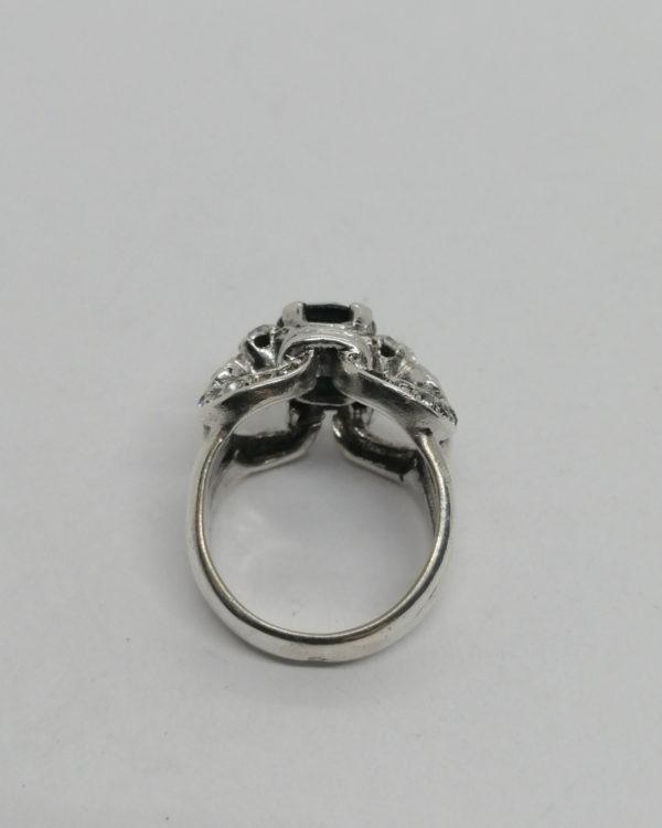 Bague argent, avec pierre verte imitant la tourmaline, pavage de pierres blanches, vers 1920. – Image 4