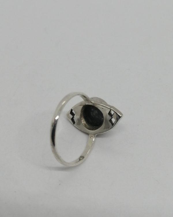 Bague argent, de forme marquise ajourée, avec hématite et marcasites, 1925-30. – Image 3