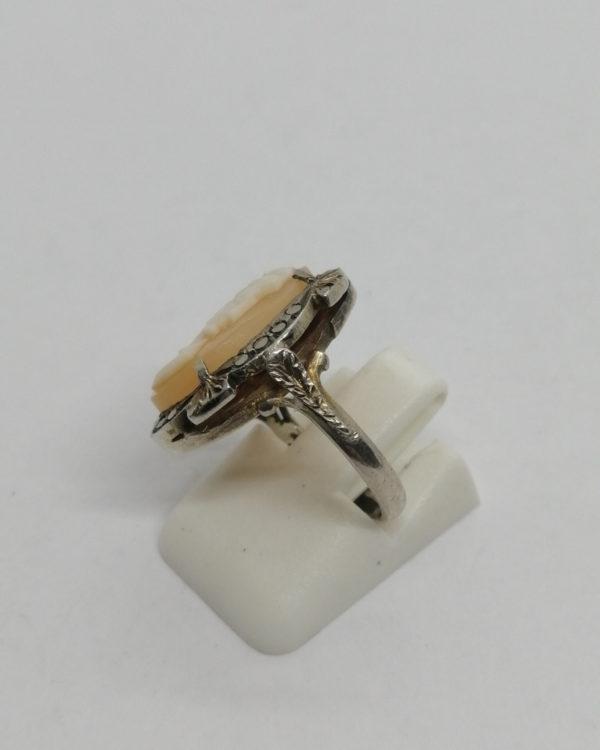 Bague argent, camée, portrait femme cheveux et boucle, marcasites, vers 1900-20. – Image 2