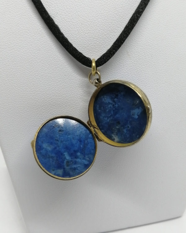 Pendentif argent-vermeil, cassolette boule en pierre naturelle, 1900. – Image 4