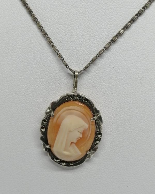 Pendentif argent marcasites, camée avec portrait de la vierge.