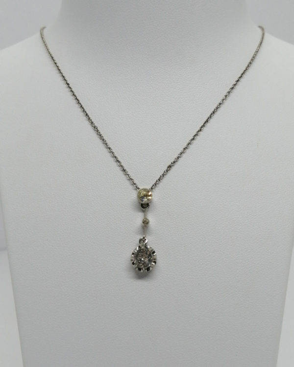 Pendentif argent, avec strass et saphir blanc, vers 1900.