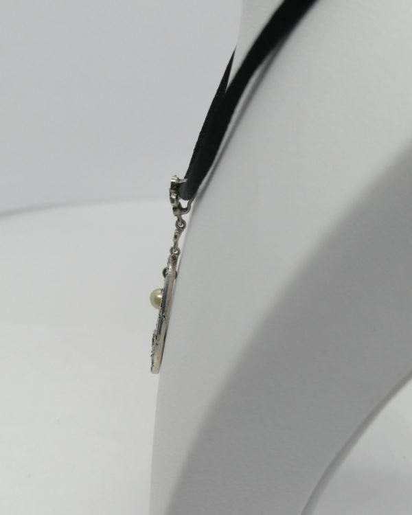 Pendentif argent, ajouré, pavage de marcasites et perle en pampille, vers 1925. – Image 3