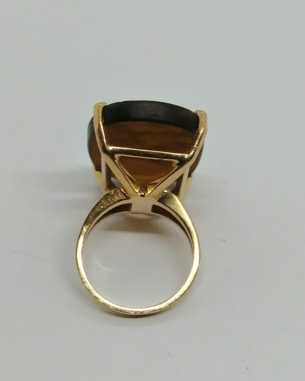 Bague en or, avec intaille en pâte de verre de couleur cornaline, vers 1940-50. – Image 4