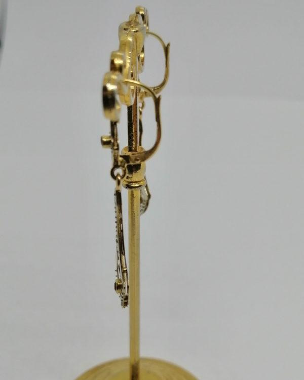 Boucles d'oreilles or bicolore, pâte de verre et d'époque Pré-Art déco, vers 1920-25. – Image 3
