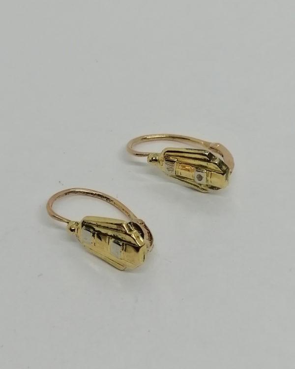 Boucles d'oreilles en or, tricolore, de forme géométrique, pré-Art déco, vers 1925.