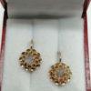 Boucles d'oreilles or rosé, grosses roses de diamants, vers 1880-1900. – Image 2