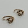 Boucles d'oreilles en or rosé, sertie couronne, diamant taille ancienne, 1900.