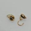 Boucles d'oreilles en or, forme coussin et rose de diamant, vers 1920. – Image 4