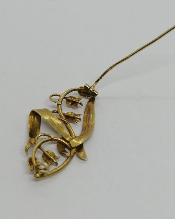 Broche or jaune et vert, représentant du muguet, vers 1900, Art Nouveau. – Image 3