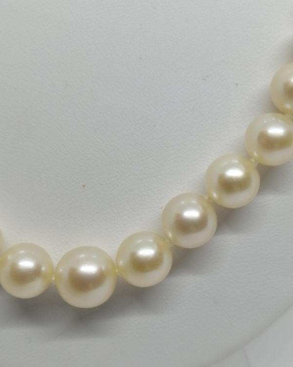 Collier fermoir or gris et diamants, chute de 63 perles de culture, Art Déco. – Image 2