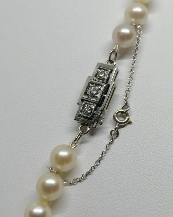 Collier fermoir or gris et diamants, chute de 63 perles de culture, Art Déco. – Image 4