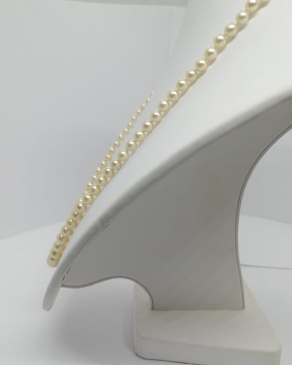Collier fermoir or, chute de 102 perles de culture, 1960-80. – Image 3