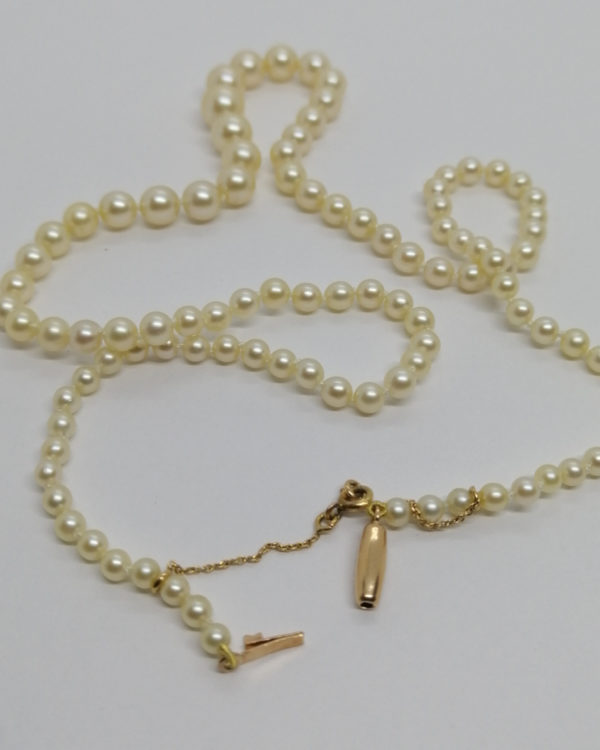 Collier fermoir or, chute de 102 perles de culture, 1960-80. – Image 5