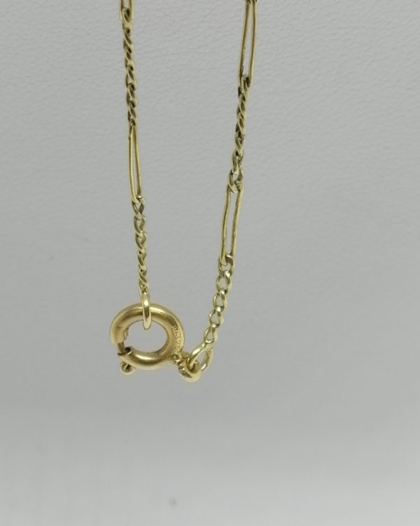 Collier or jaune, pendant ondulant et ajouré, rose trémière et feuillage, Art Nouveau, vers 1900. – Image 6