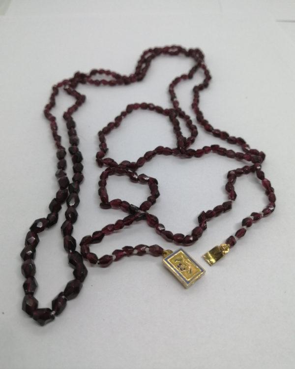 Collier fermoir or émaillé, chute de grenats taillés en facettes, 1809-1817. – Image 4