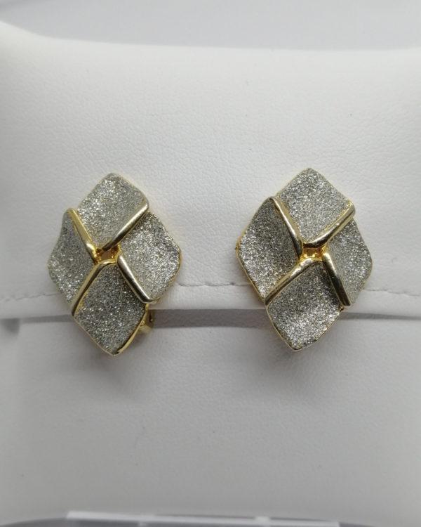 Boucles d'oreilles clip laiton, travail brossé argenté, 1960-70.