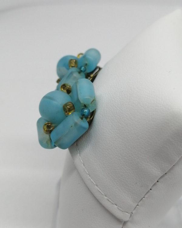 Boucles d'oreilles clip, laiton et pâte de verre bleu matifier. – Image 2