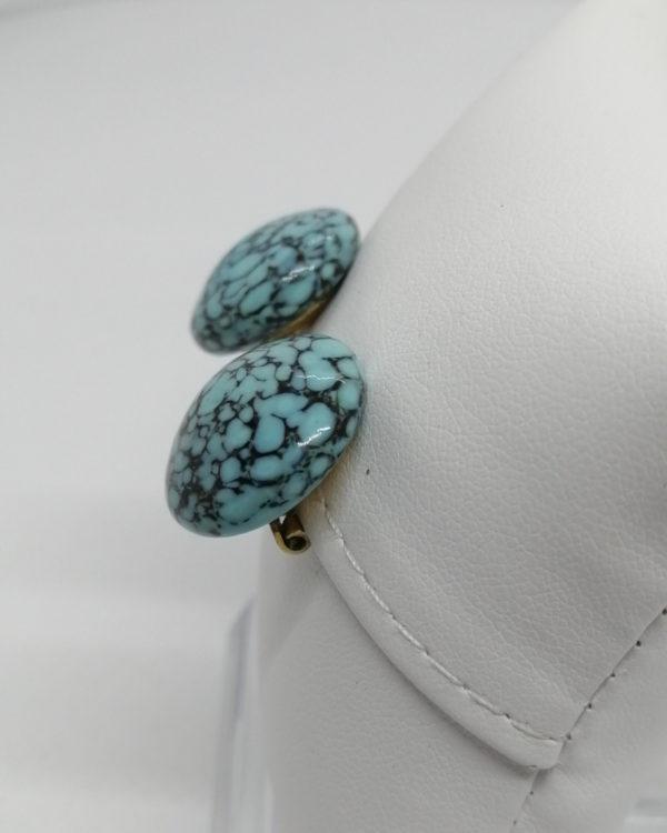Boucles d'oreilles clip, demi-boule de verre imitation turquoise. – Image 2