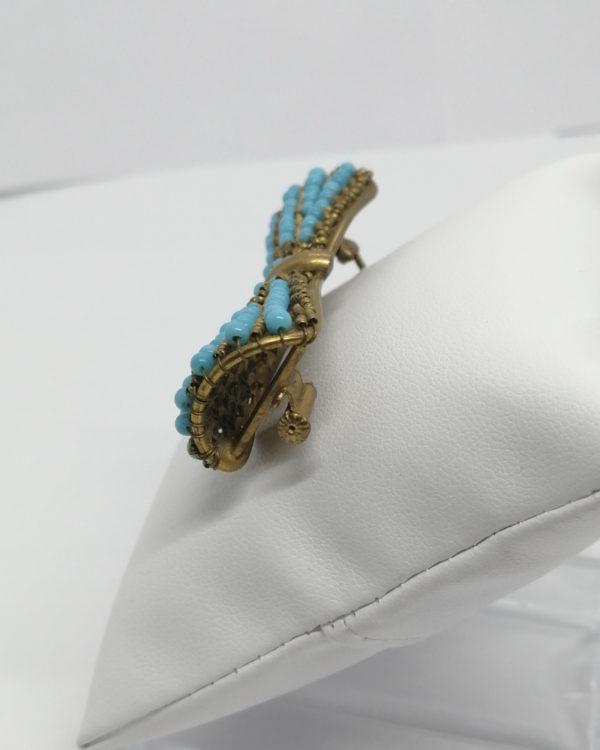 Broche façon noeud papillon, avec perles de verre bleu. – Image 2