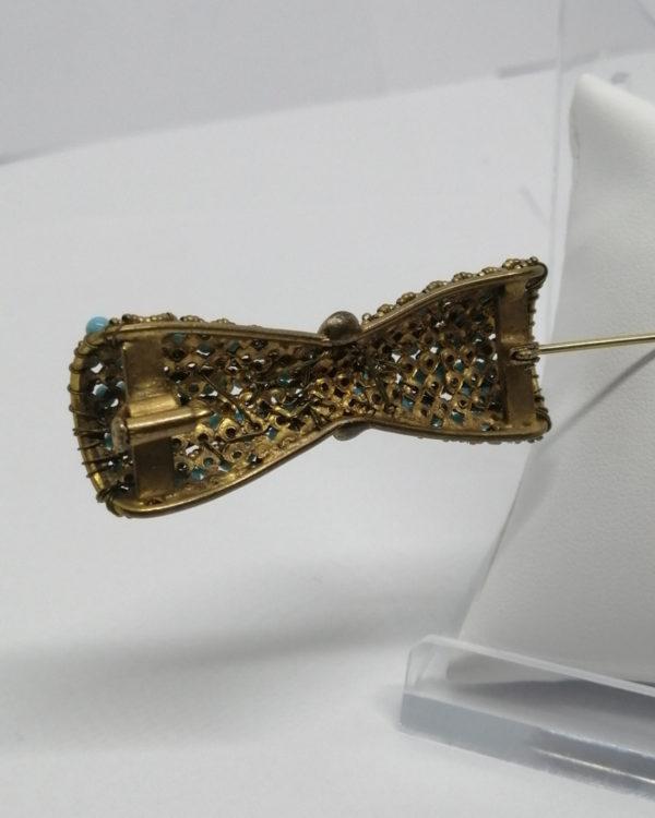 Broche façon noeud papillon, avec perles de verre bleu. – Image 3