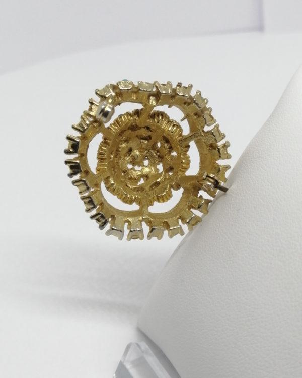 Broche laiton ajouré, avec tutti-frutti de couleur, 1940-50. – Image 3