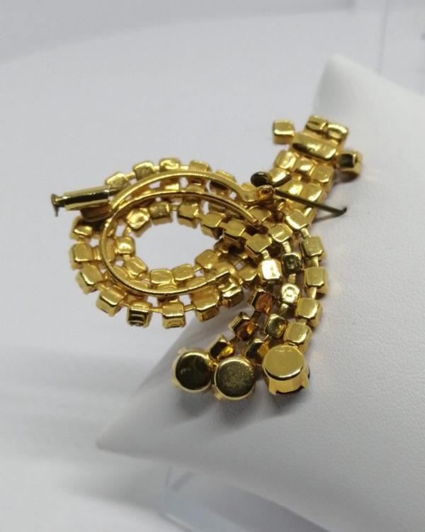 Broche laiton, pavage de strass rouge et noir et pampilles, 1930-40. – Image 3