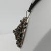 Pendentif en pomponne, et pavage de grenats taille bohême, vers 1890-1900. – Image 3