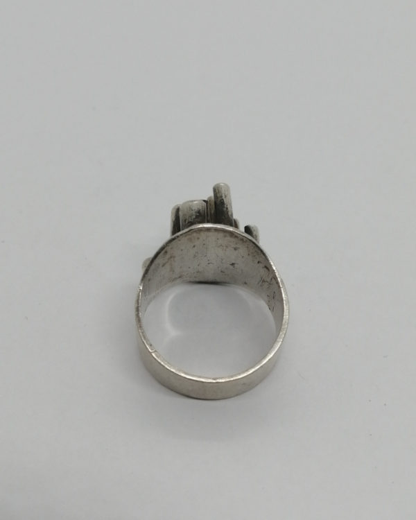 Bague argent vintage, avec travail en pointe, période moderniste vers 1960-70. – Image 4
