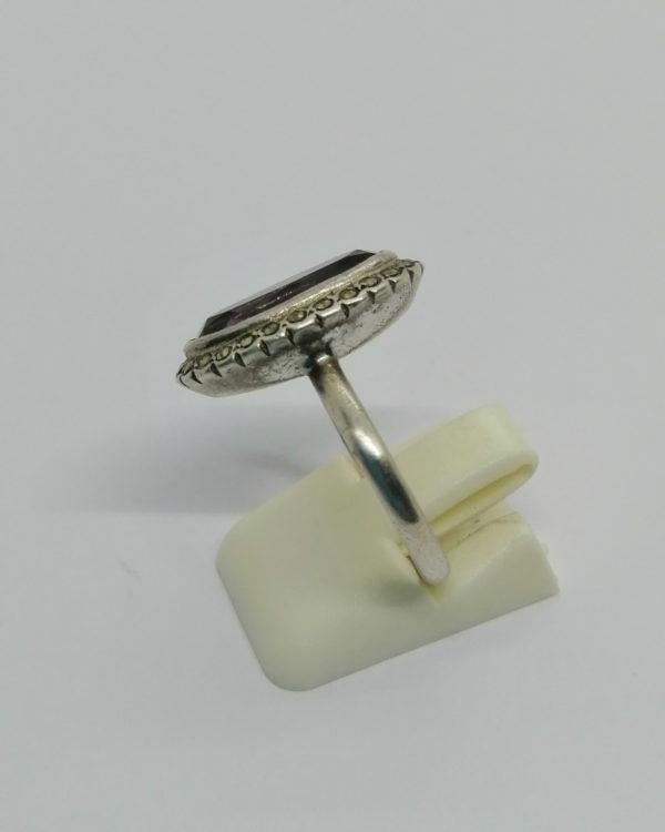 Bague argent, améthyste et marcasites naturelles, vers 1920. – Image 2