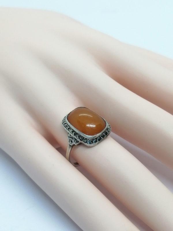 Bague argent, avec agate couleur caramel, et pavage de marcasites. – Image 4