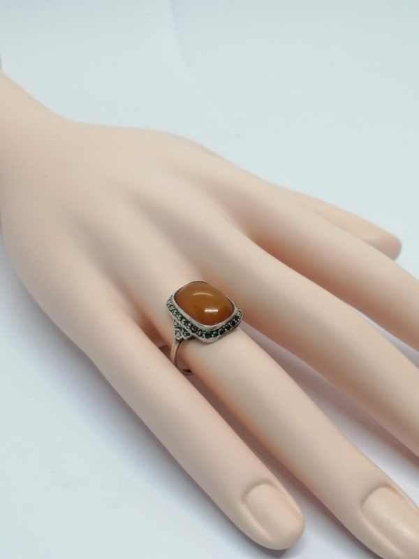 Bague argent, avec agate couleur caramel, et pavage de marcasites. – Image 5