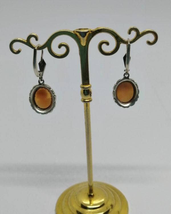 Boucles d'oreilles pendantes camée coquillage, marcasites, vers 1920-30. – Image 4