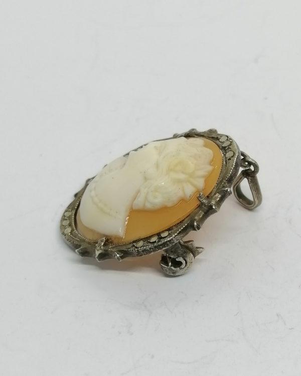 Broche/pendentif argent, avec sertie marcasites et camée coquillage, vers 1950-70. – Image 2