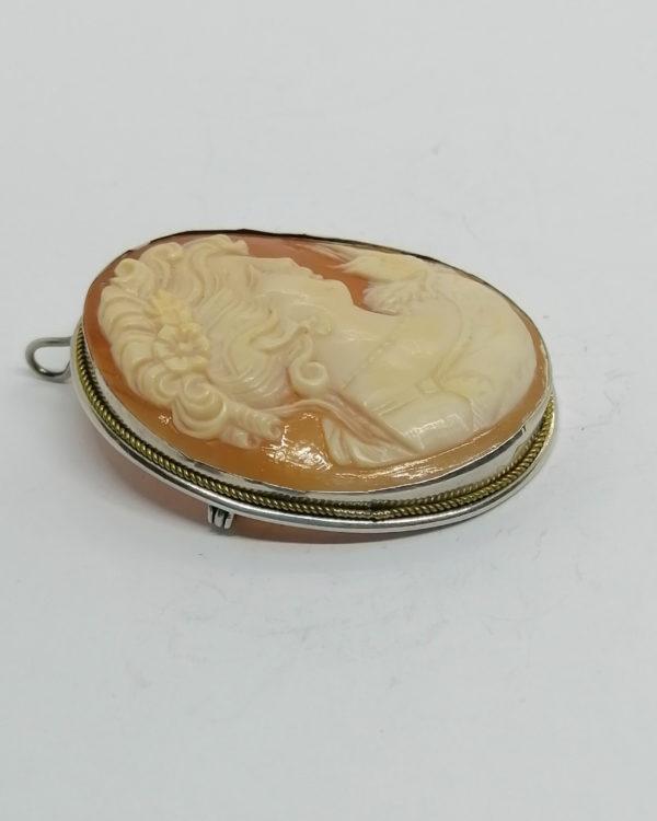 Broche/pendentif argent, camée portrait de femme aux bijoux, 1930-40. – Image 2