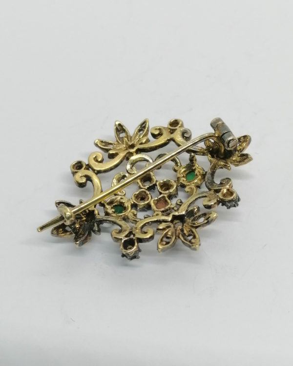 Broche argent et placage d'or rosé, sertie d'agate verte et de roses de diamants, vers 1900. – Image 3