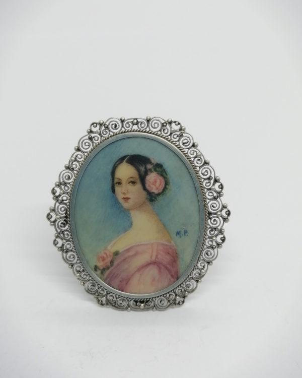 Broche argent, contour filigrané, avec portrait miniature, vers 1900-20.