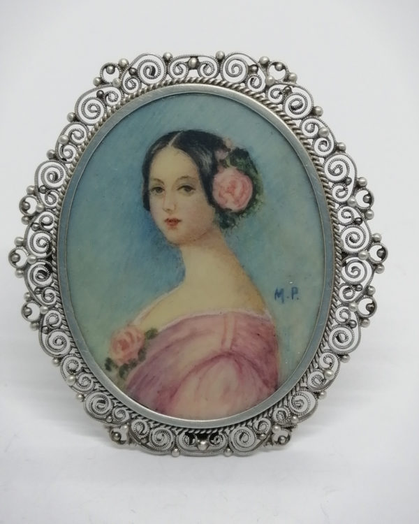 Broche argent, contour filigrané, avec portrait miniature, vers 1900-20. – Image 2