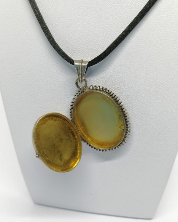 Pendentif argent/vermeil, émaux de Bressan, cassolette ouvrante, vers 1920. – Image 4