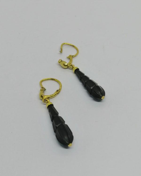 Boucles d'oreilles, plaquéor, pendantes, dormeuses avec pampille en jais, vers 1920. – Image 5