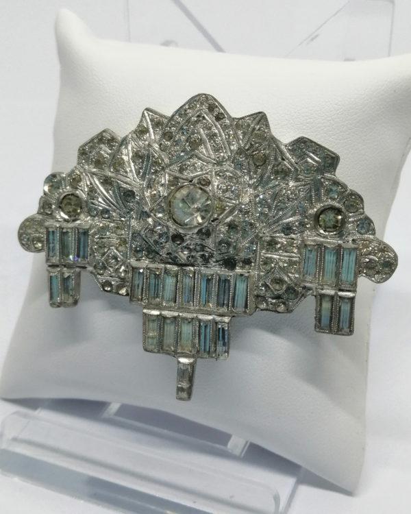 Broche, pavage strass blanc, modèle typique de l'Art Déco, vers 1930. – Image 2