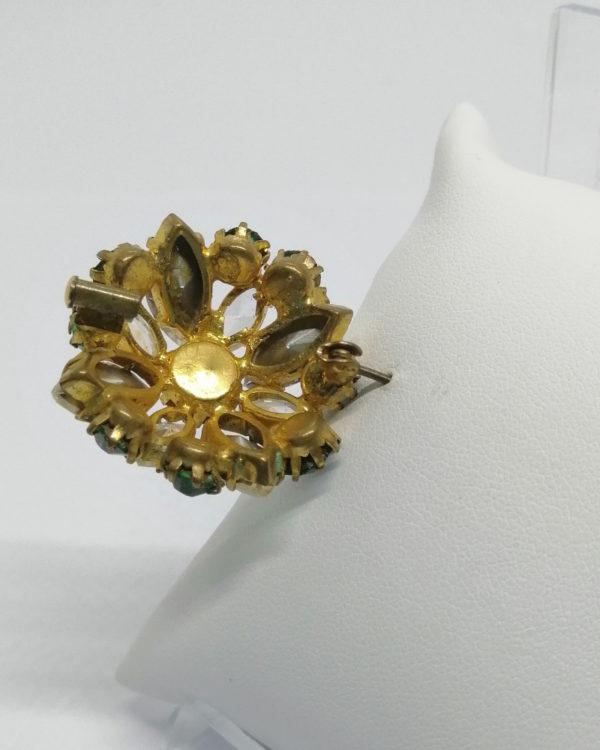 Broche, strass coloré vert et multicolore, en sertie griffes, vers 1930-40. – Image 3