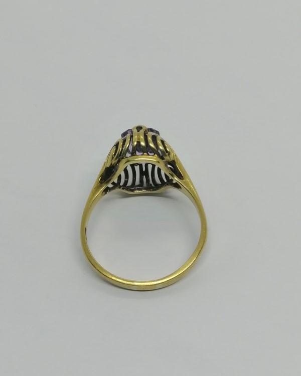 Bague alliage d'or 8ct, avec améthyste facettée naturelle, vers 1900-1920. – Image 3